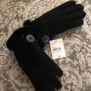 Ugg gloves size M